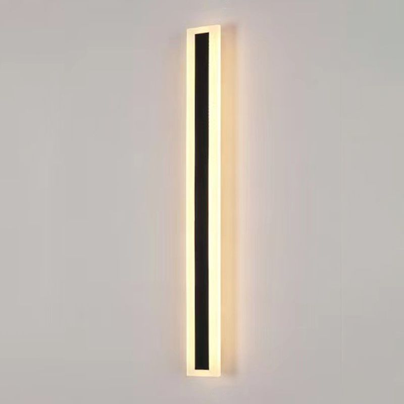 Linear Shape Metal Wall Sconces Modern 1-Light Wall Mount Light Fixture in Black