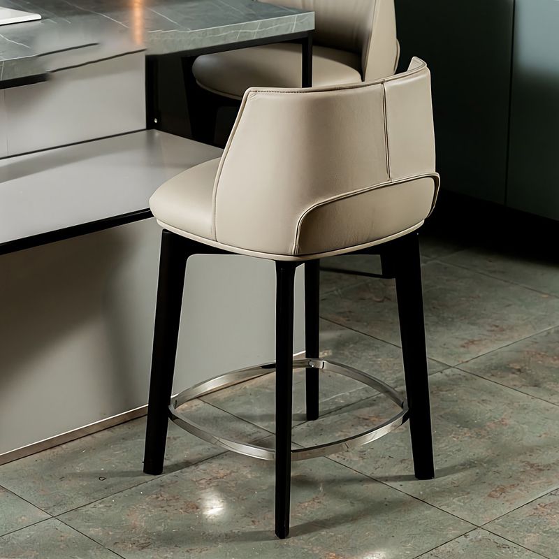 Industrial Style Counter Chair Wood Footrest Counter Stool for Restaurant