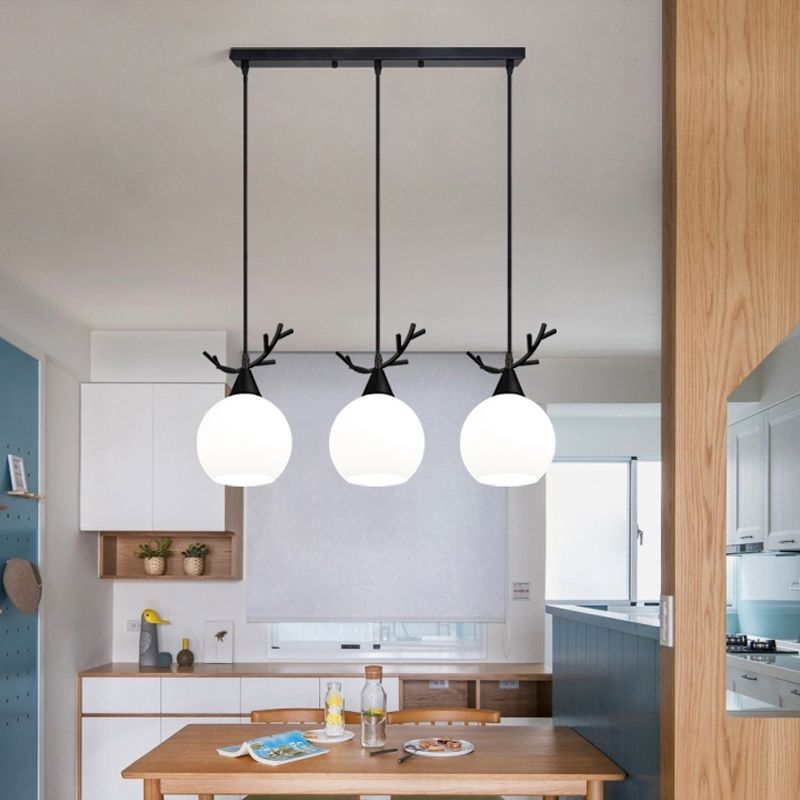 Modern Creative Creative Creative Light Lampade in ferro laccata lampada appesa con tonalità di vetro bianco