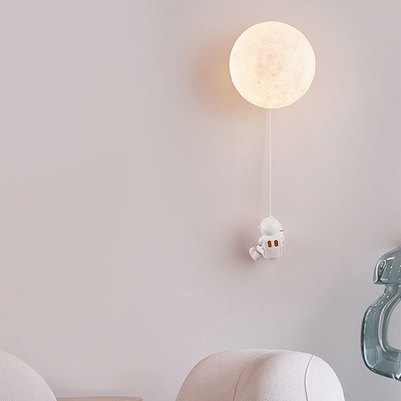 Nordic Style Iron Wall Light Ball Shape Wall Lamp for Children's Room (Included Doll)