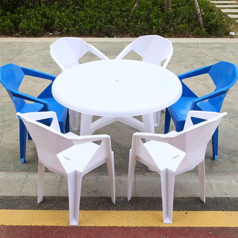 Contemporary Style Courtyard Table Plastic Material Desk for Outdoors