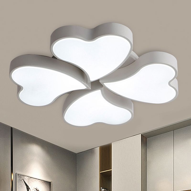 Plafonnier en forme de cœur en acrylique, plafonnier LED Art déco en blanc pour chambre à coucher