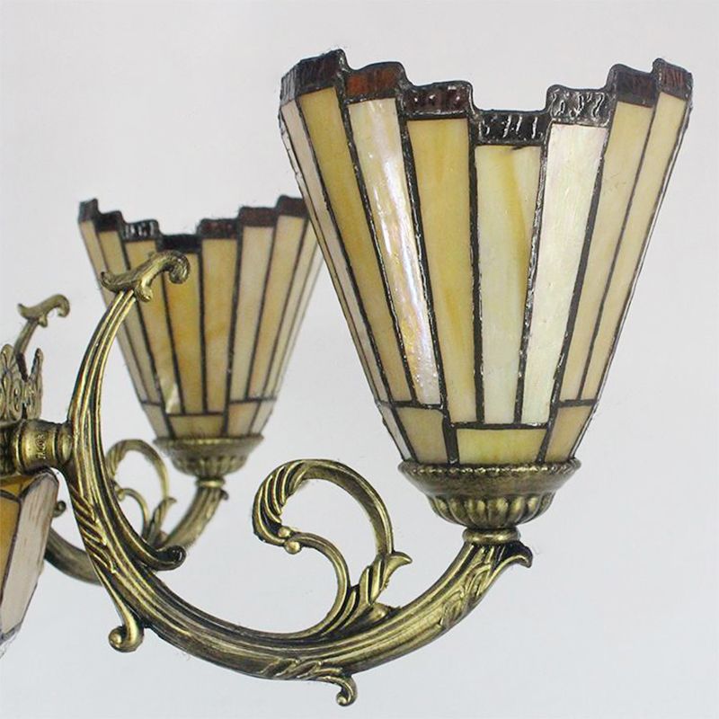 Villa Shuttlecock lampadario con cupola centrale ART Glass Tiffany Vintage Trapezoide/Luce appesa a forma di svasata in giallo