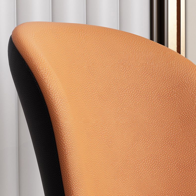 Silla lateral casera escandinava Silla de comedor tapizada con respaldo de metal