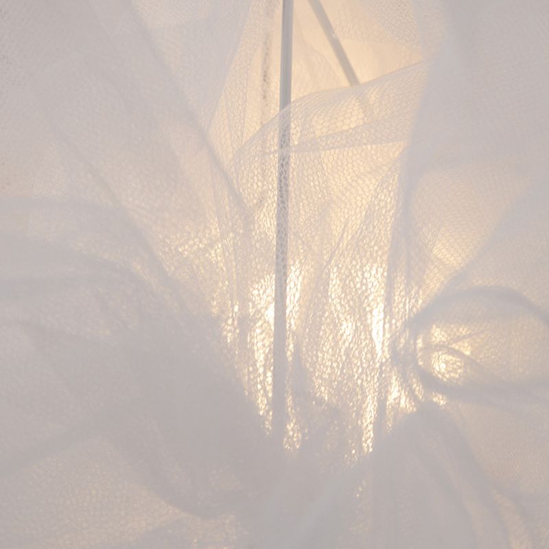 White Organza Fabric Shade Hanging Light Modern Style Single Light Creative Suspension Lamp for Garment Store