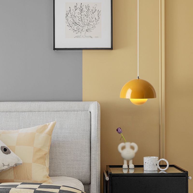 Modern Style Colorful Hanging Light Creative Metal Pendant Lighting Fixture