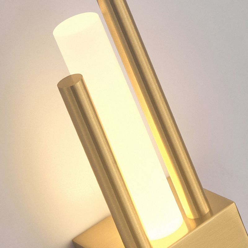 Contemporary Geometric Wall Lamp Metal Wall Light Fixture for Living Room