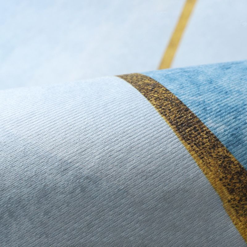 Beige Traditional Rug Polyester Graphic Rug Stain Resistant Rug for Living Room