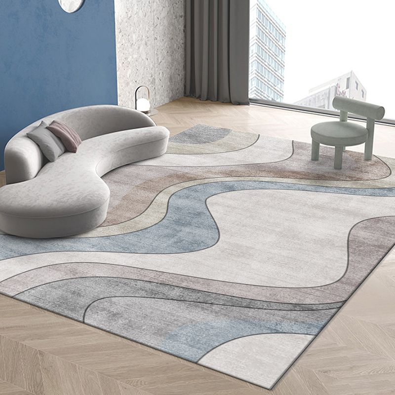 Brown Modern Rug Polyester Triangle Area Rug Stain Resistant Rug for Home Decor