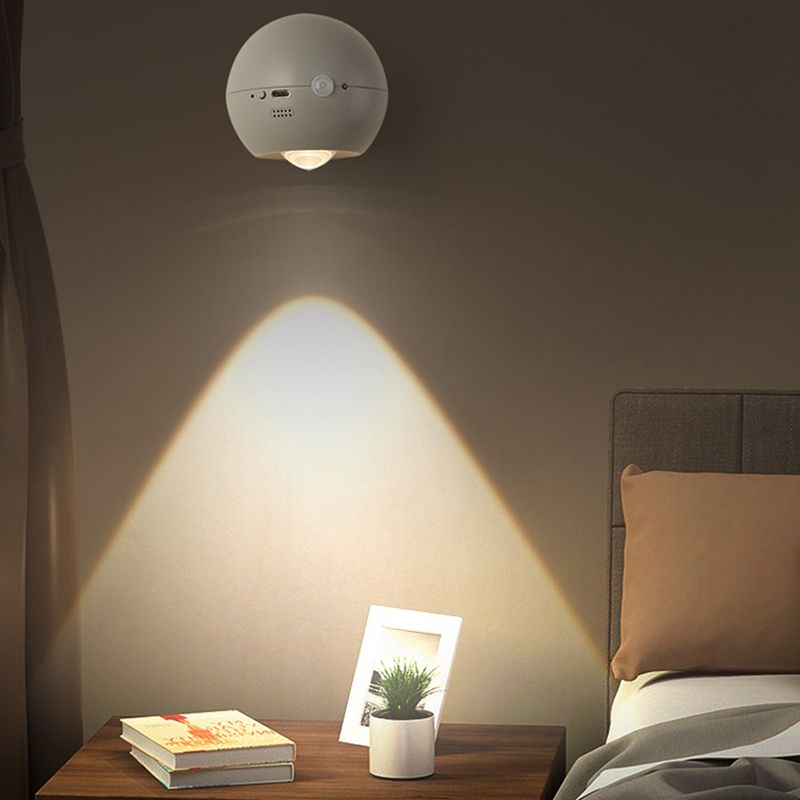 Modernism Single Polished Wall Mounted Sconce Metal Wall Light for Bedroom