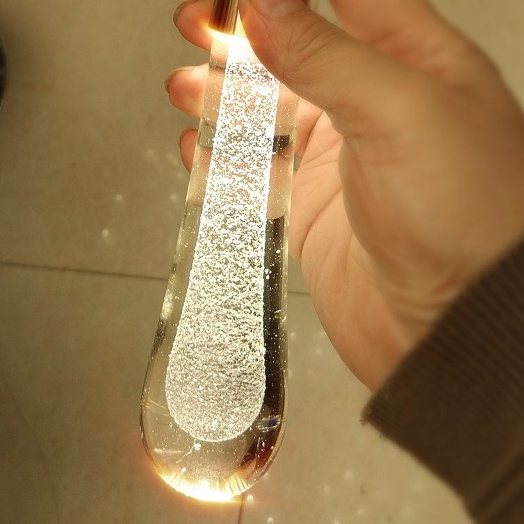 Aluminiumgold LED Hängende Lampe im modernen Luxusstil Kristallgeometrischen Anhänger Licht für Schlafzimmer