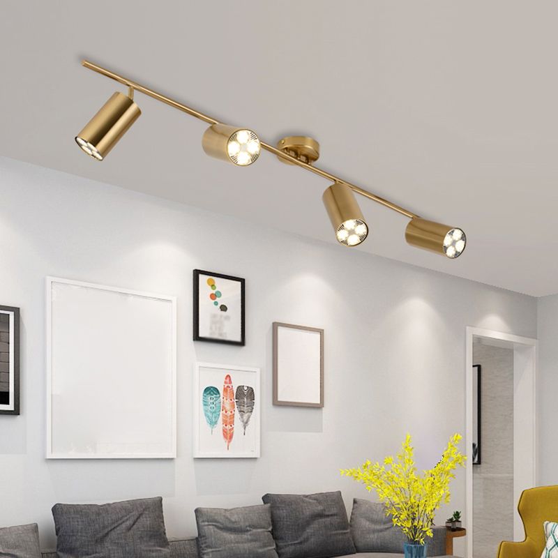 Ideas de iluminación sobre riel nórdico, guardarropa para el hogar, tienda de ropa comercial, fondo, foco dorado montado en superficie de pared