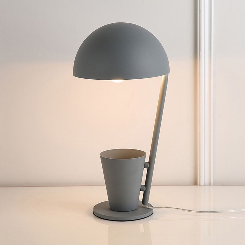 Lámpara de escritorio de tono metálico de domo Estilo contemporáneo 1 Bulbo de lectura negra/gris Luz de libro con taza de almacenamiento