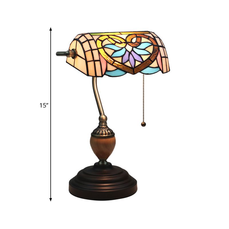 Tiffany Victorian/Mediterraneo/barocco Light 1 comodino in vetro colorato in ottone per camera da letto