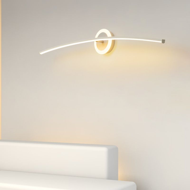 Linear Shade Metal Wall Sconce Modern Style Single Light Wall Mount Light in White