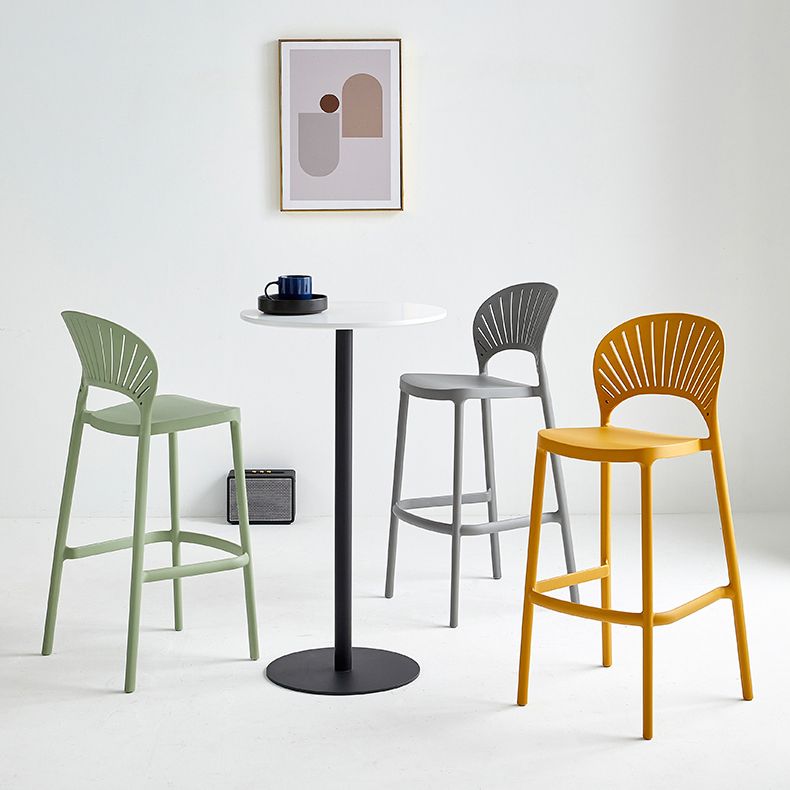Contemporary Style Plastic Bar Stool Footrest Counter Stool for Restaurant