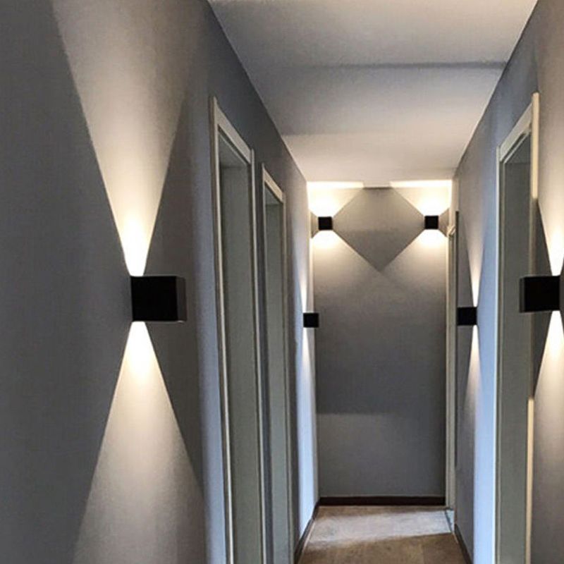 Modern Style Square Wall Lighting Fixtures Metal 2 Lights Wall Washer Sconce in Black