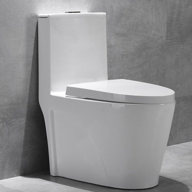 Traditional Style One Piece Flush Toilet Floor Mounted Urine Toilet for Bathroom