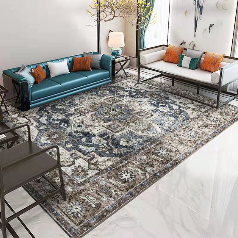 Nostalgia Polyester Rug Tribal Pattern Carpet Antique Stain Resistant Indoor Rug for Living Room