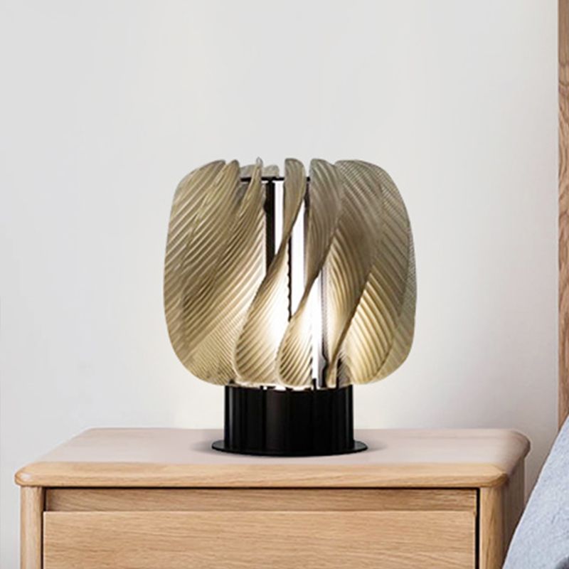 Lampada da comodino in acrilico Drum Modernismo Lampada da scrivania a LED ambrata con design a pannello a spirale per soggiorno