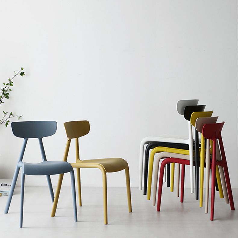Minimalistische stijl Plastic armloze stoel Open achterste Dining zijstoel voor thuisgebruik