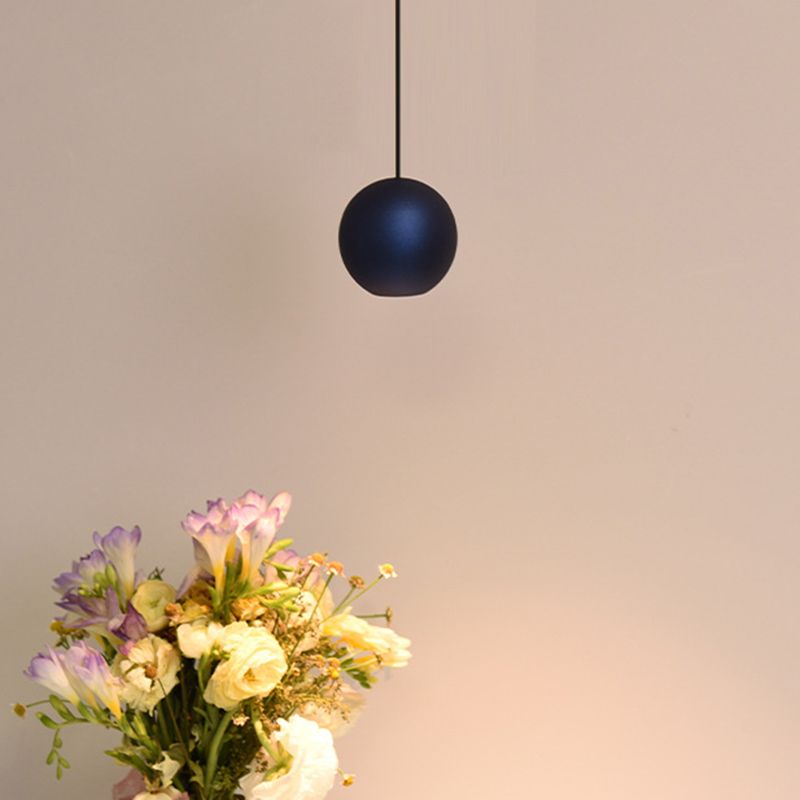 Metal Hanging Pendant Light Modern LED Suspension Pendant Light