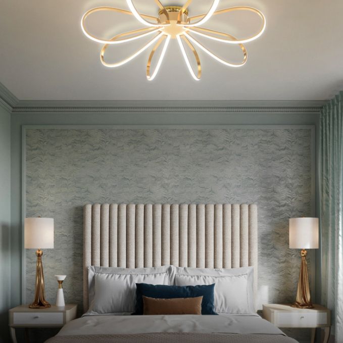 Petal Acrylic Flush Mount Ceiling Light Modern LED Gold Flush Ceiling Light Fixture