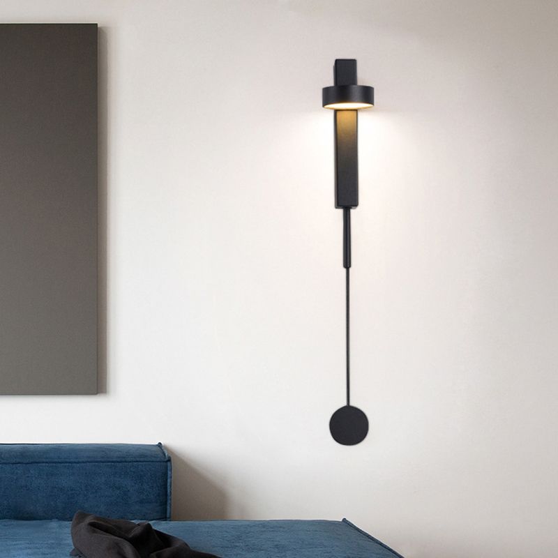 Modern Simple LED Circle Wall Mounted Light 1-Light Metal Wall Lamp for Bedroom