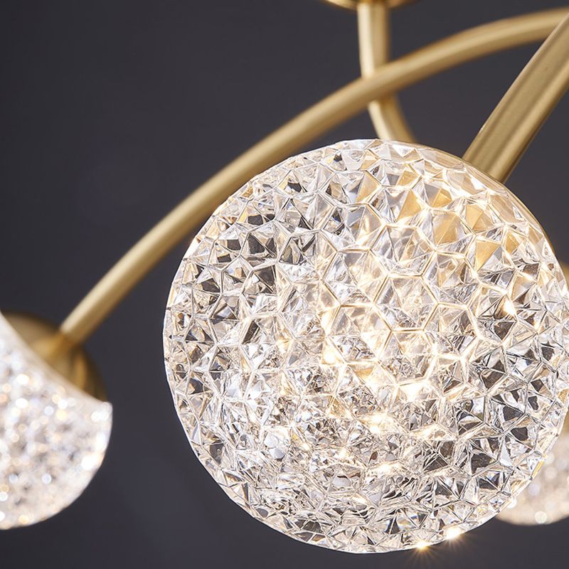 Lámpara de suspensión de techo dorada de forma de lámpara de lámpara de metal modernista