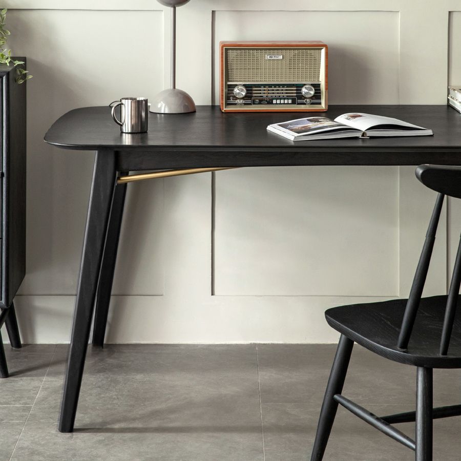 Black Modern Rectangular Oak Tabletop Dining Table for 4 People