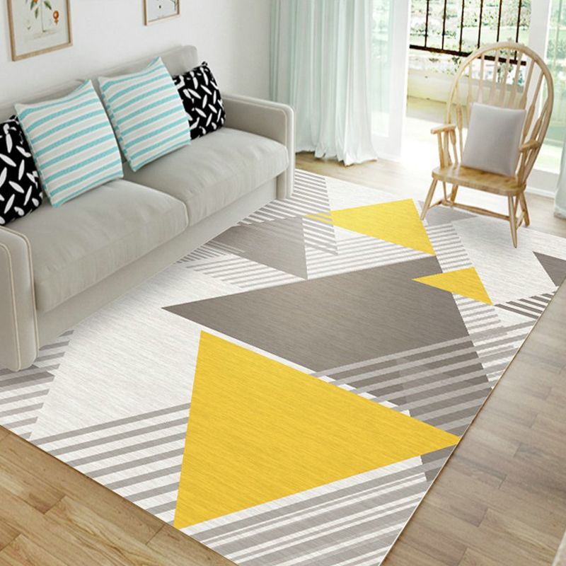 Multi-Color Geometric Rug Polypropylene Contemporary Rug Washable Stain Resistant Non-Slip Carpet for Home