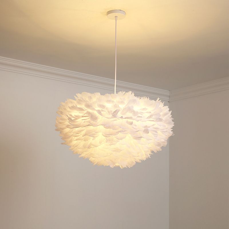 Plume de pendentif en lustre à chambre à coucher 19,5 "/23,5" large 5 ampoules simples de suspension simple en gris / blanc / rose