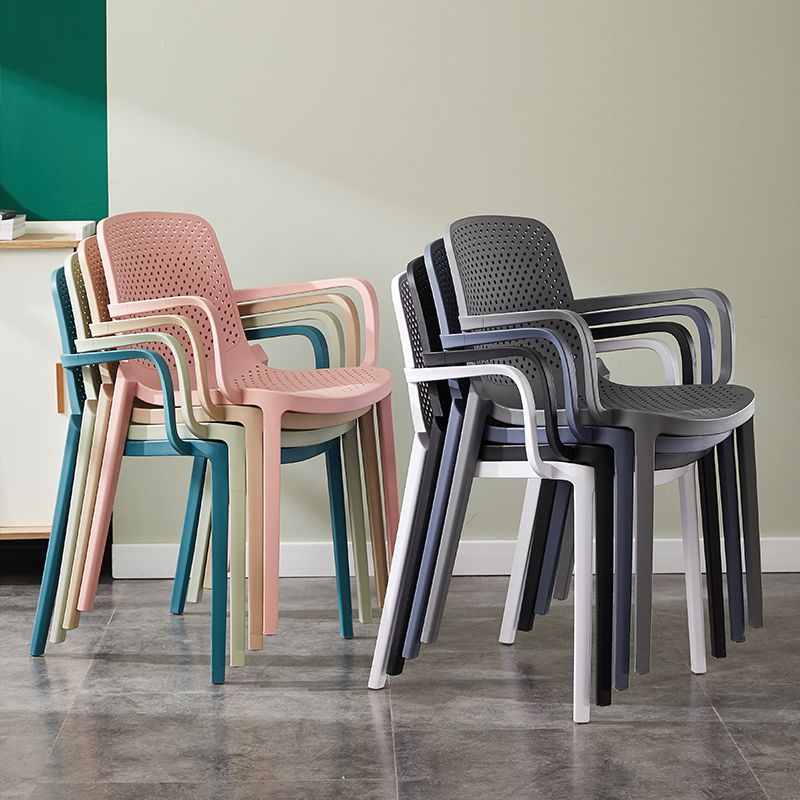 Sillas de comedor de plástico escandinavo, sillones apilables con respaldo sólido (juego de 4)