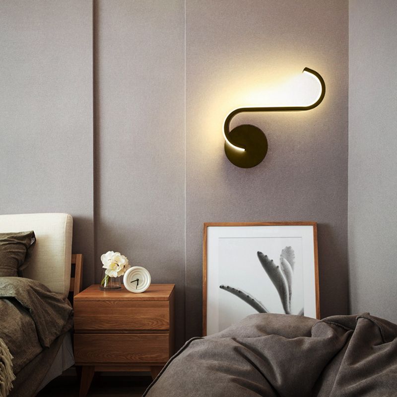 Modern Style Metallic Wall Light Linear LED Wall Light Sconce for Bedroom