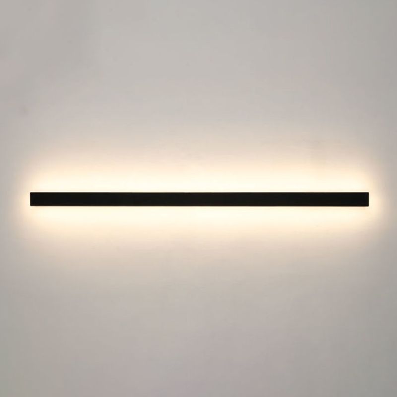 Linear Shape Wall Mount Lamp Modern Style Metal Sconce Lamp in Black for Exterior Wall