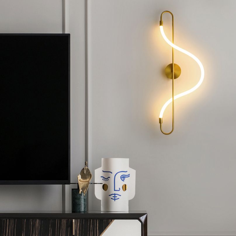 Modern Gold Linear Wall Mount Light Fixture Metal 1-Light Wall Lamp for Living Room