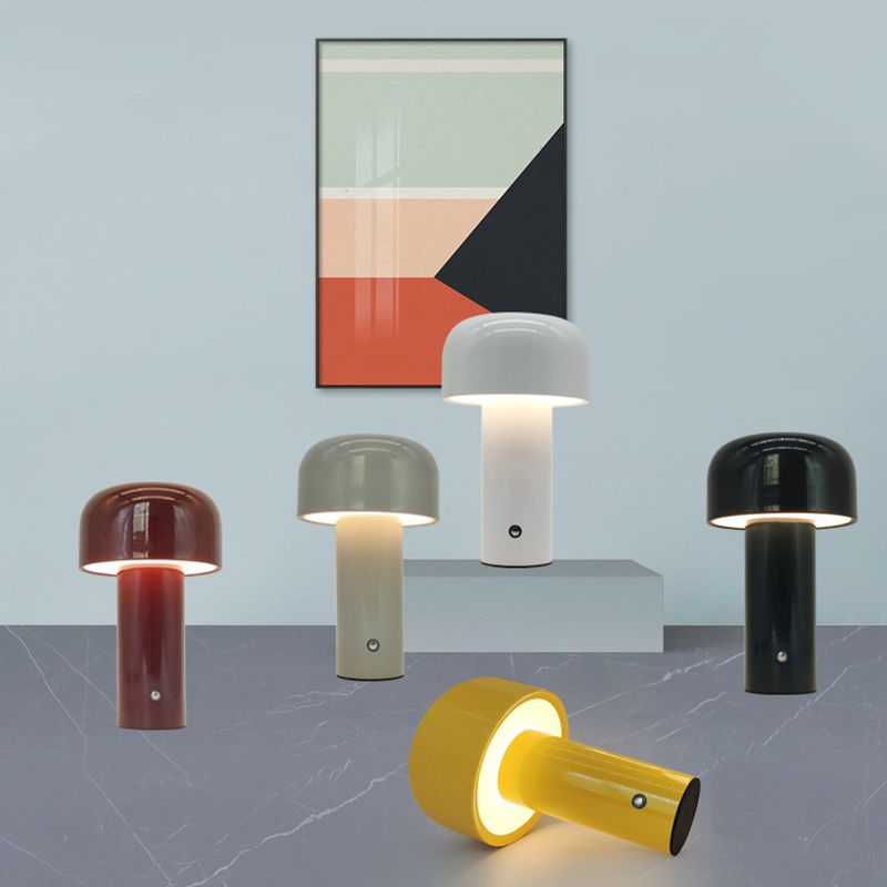 Nordic Style Metal Table Lampe Bunte 1 leichte Schreibtischlampe für das Restaurant