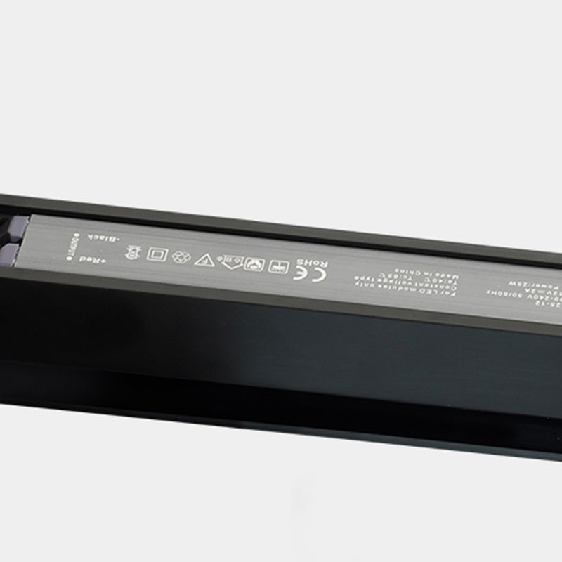 Metal Linear Shade Wall Sconce Modern Style 1- Light Wall Mounted Light in Black