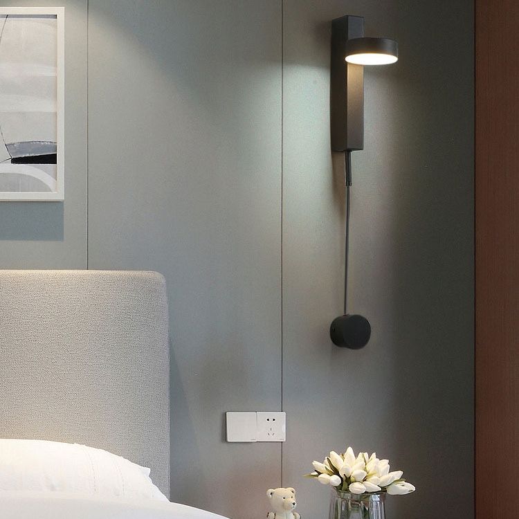 Modern Geometric Sconce Light Metal 1 Light Wall Lamp for Bedroom