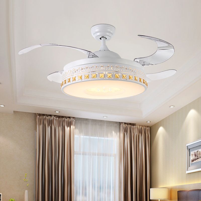 42 "Breite LED LED CRYRIK SEMI Flush Mount Einfachheit Weißer Ring Esszimmer Hängende Lüfterlicht mit 4 klaren Klingen, Fern-/Wandsteuerung/Frequenzumwandlung