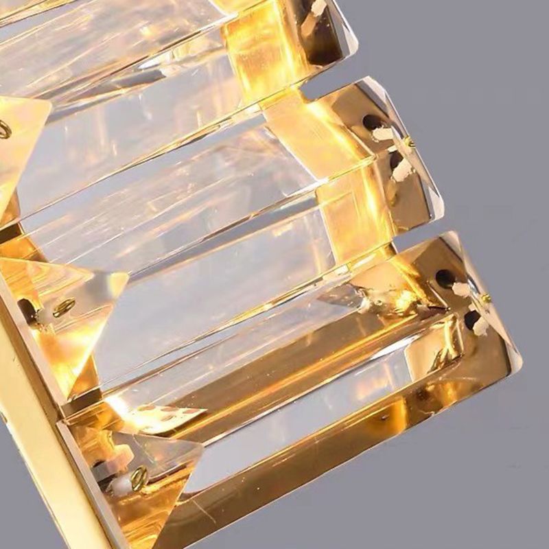 Geometric Shape Metal Wall Sconces Modern 1-Light Wall Mount Light Fixture in Gold