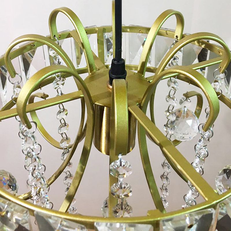 Circular mini suspensión Luz colgante marco de hierro simple 1 Bulbo de oro Luz de techo de luz con gota de cristal