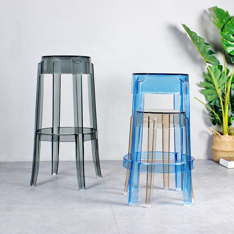 Taburete de bar plástico sin respaldo sin brazos moderno para sala de estar con pedal de plástico