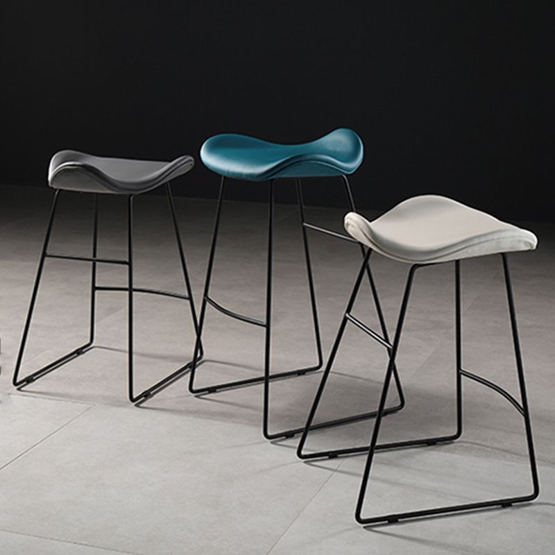 Contemporary Armless Backless Counter Stool Iron Bar Stool with Footrest