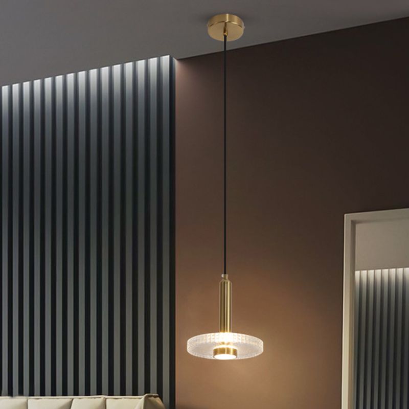 Lampada a sospensione di tonalità piatta semplicità lampada a soffitto a LED in oro acrilico per camera da letto