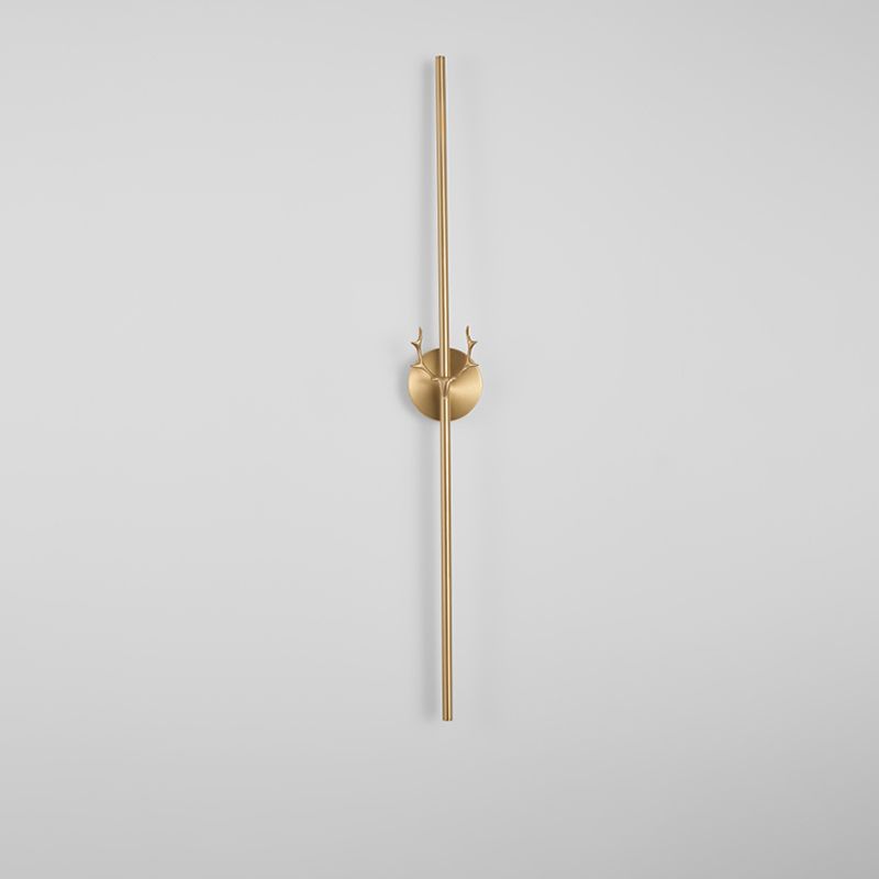 Nordic Gold Wall Light Straight Shape LED Wall Sconce with Brass for Living Room