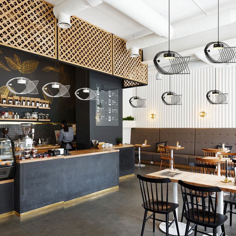 Poisson artistique en forme de lumière suspendue