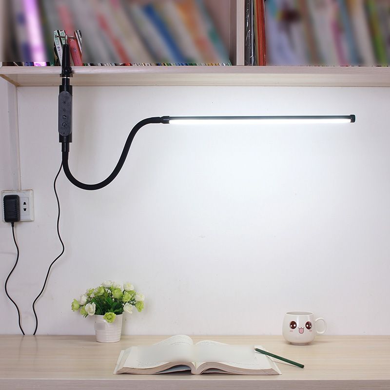 Style moderne linéaire lampe de nuit en métal 1 lumière de table lumineuse pour l'étude