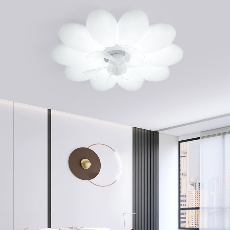 Modern LED Ceiling Fan Flower Shape Fan Lighting in White for Bedroom