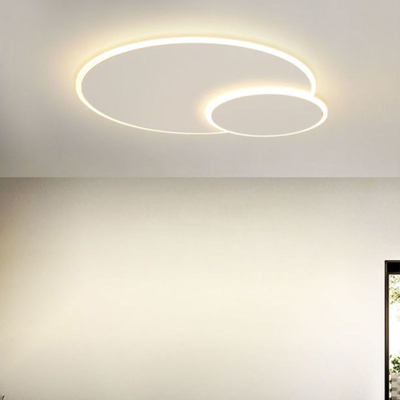White LED Flush Mount Modern Metal Circle Ceiling Mounted Fixture for Bedroom